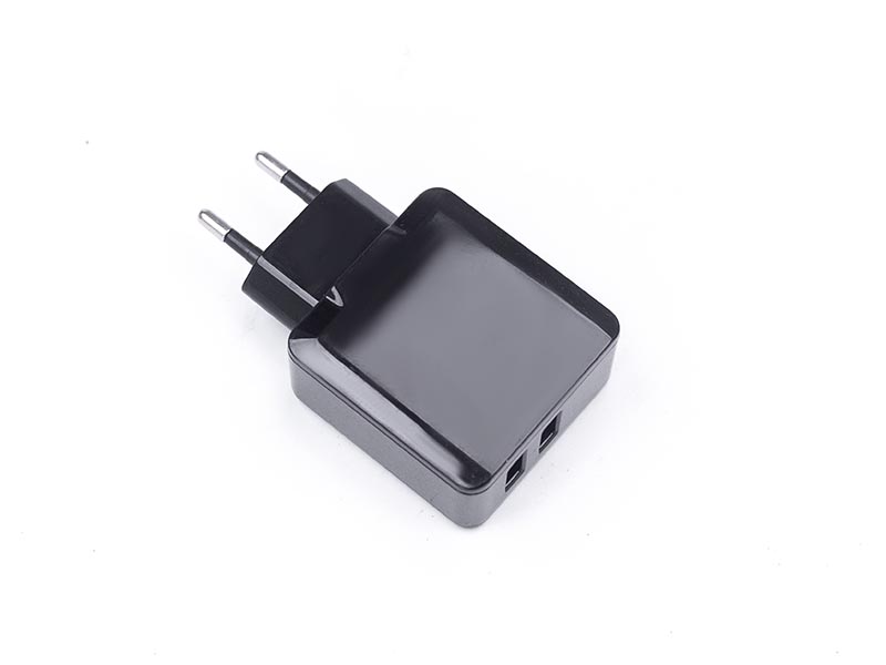 Adaptateur Universel 5V 1A à Double paroi AC Cubic USB Charger,1A Port USB  Blanc Chargeur pour téléphone Portable Tablet : : High-Tech